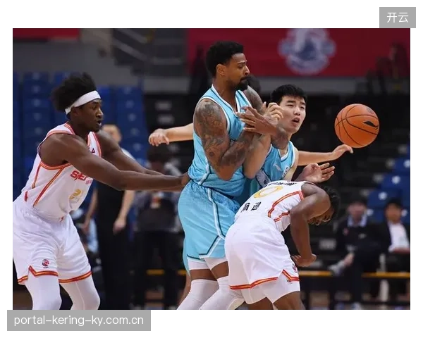 CBA深圳队引入心理教练，球员状态回暖——篮球心理战术助力球队迎来新突破