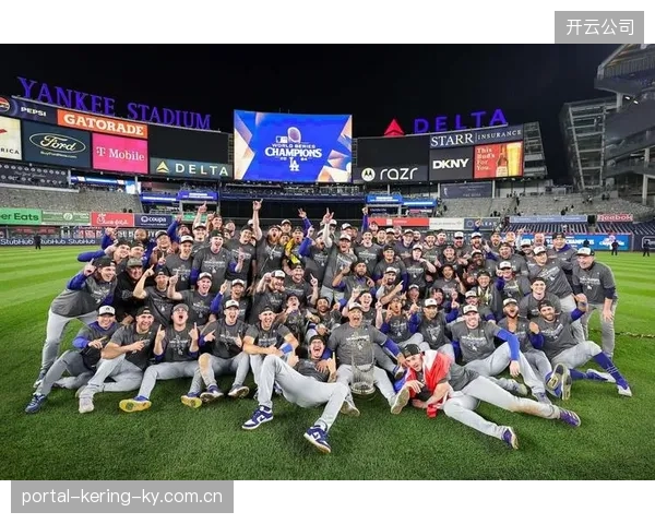 MLB季后赛满贯炮瞬间逆转，比赛提前结束的震撼时刻